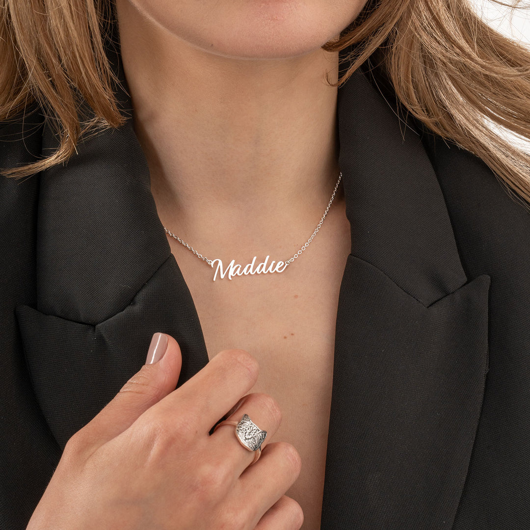 Dainty Name Necklace