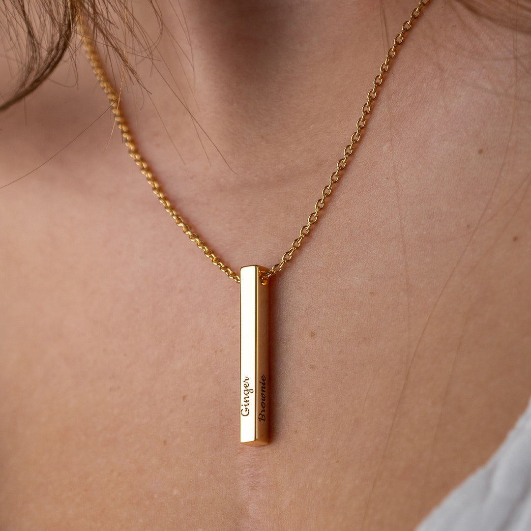 Collier à barres minimaliste